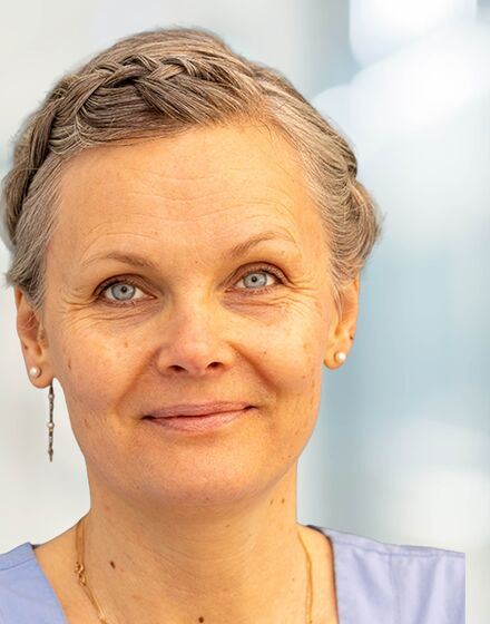 Betina, servicemedarbejder hos Tandlæge Peder Eriksen, Silkeborg