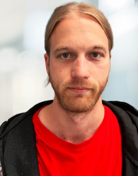 Servicemedarbejder Mikael hos Tandlæge Peder Eriksen, Silkeborg